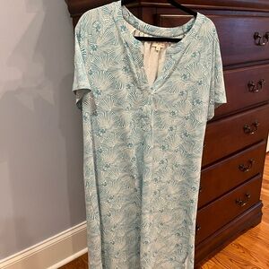 WVN natalius Shell print maxi dress.